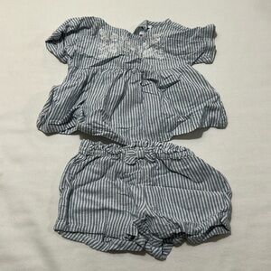 Old navy striped white and blue two piece set